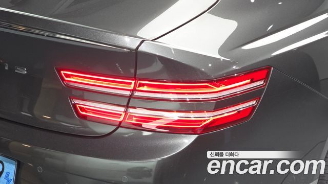 Genesis Electrified G80 (RG3) e-AWD 2022 — фото 23
