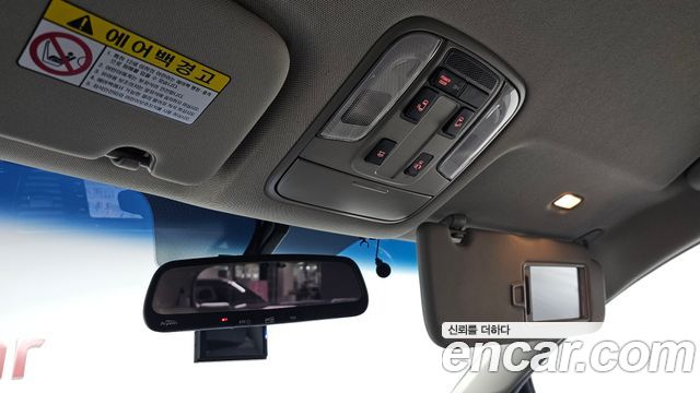 Kia Carnival 11-seater Luxury 2016 — фото 34