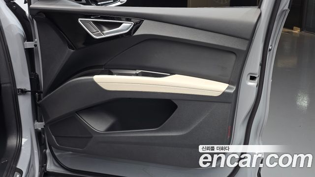 Audi Q4 e-tron (F4) 45 2025 — фото 25