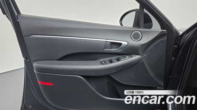 Hyundai Sonata (DN8) 2.0 Premium Family 2020 — фото 24
