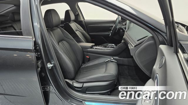 Hyundai Sonata (DN8) 2.0 Premium Family 2020 — фото 26