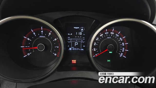 KG Mobility (SsangYong) Tivoli VX 2WD 2015 — фото 8
