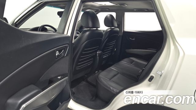 KG Mobility (SsangYong) Tivoli VX 2WD 2015 — фото 11