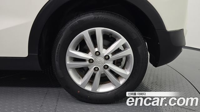 KG Mobility (SsangYong) Tivoli VX 2WD 2015 — фото 21
