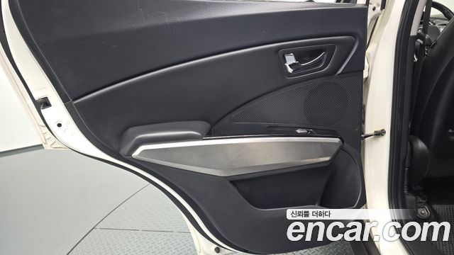 KG Mobility (SsangYong) Tivoli VX 2WD 2015 — фото 25