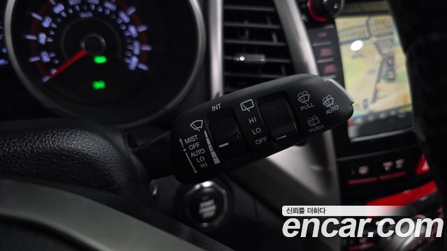 KG Mobility (SsangYong) Tivoli VX 2WD 2015 — фото 28