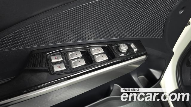 KG Mobility (SsangYong) Tivoli VX 2WD 2015 — фото 29