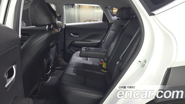 Hyundai Kona (SX2) Gasoline 2.0 2WD Premium 2023 — фото 15