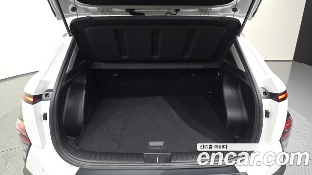 Hyundai Kona (SX2) Gasoline 2.0 2WD Premium 2023 — фото 24