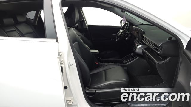 Hyundai Kona (SX2) Gasoline 2.0 2WD Premium 2023 — фото 32