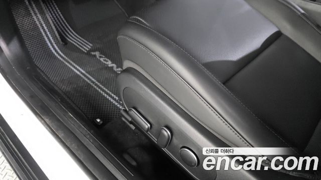 Hyundai Kona (SX2) Gasoline 2.0 2WD Premium 2023 — фото 35