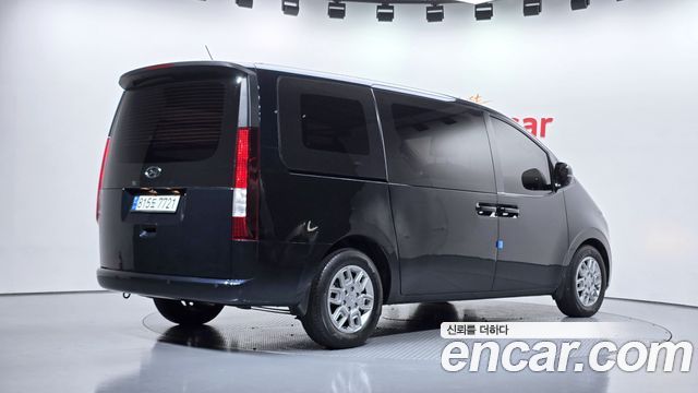 Hyundai Staria L3.5 Cargo 5-Seater Modern 2022 — фото 2