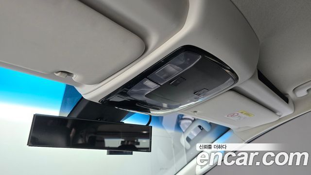 Hyundai Staria L3.5 Cargo 5-Seater Modern 2022 — фото 19