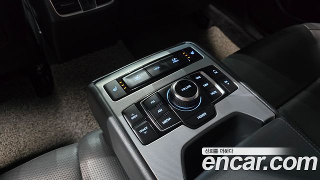 Genesis G80 3.3 GDI Luxury 2017 — фото 18