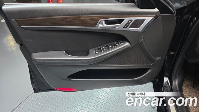Genesis G80 3.3 GDI Luxury 2017 — фото 24
