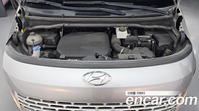 Hyundai Staria Cargo 3-Seater Modern 2022 — фото 6