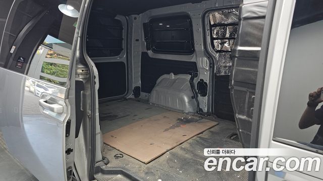 Hyundai Staria Cargo 3-Seater Modern 2022 — фото 11