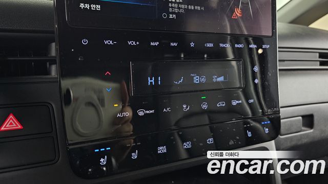 Hyundai Staria Cargo 3-Seater Modern 2022 — фото 19