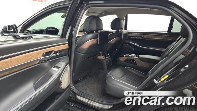 Genesis G90 3.8 AWD Prestige 2019 — фото 11