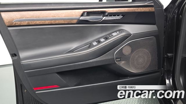 Genesis G90 3.8 AWD Prestige 2019 — фото 24