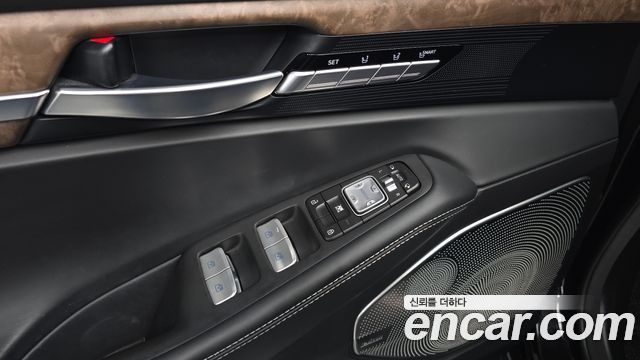 Genesis G90 3.8 AWD Prestige 2019 — фото 32