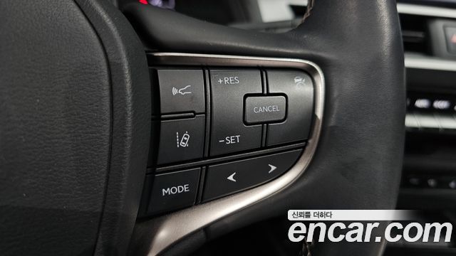 Lexus UX250h 2.0 2WD 2019 — фото 28
