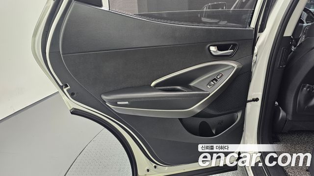 Hyundai Santa Fe The Prime Diesel 2.0 2WD Value Plus 2018 — фото 25