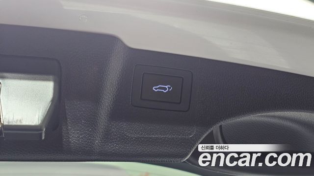 Hyundai Santa Fe The Prime Diesel 2.0 2WD Value Plus 2018 — фото 28