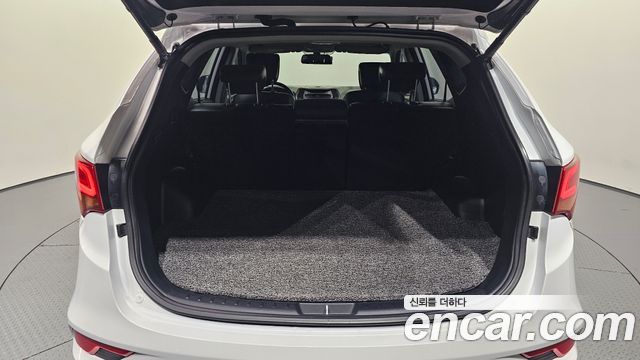 Hyundai Santa Fe The Prime Diesel 2.0 2WD Value Plus 2018 — фото 29