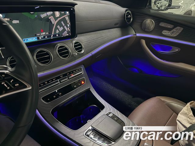 Mercedes-Benz E-Class (W213) E300 4MATIC AMG Line 2022 — фото 15
