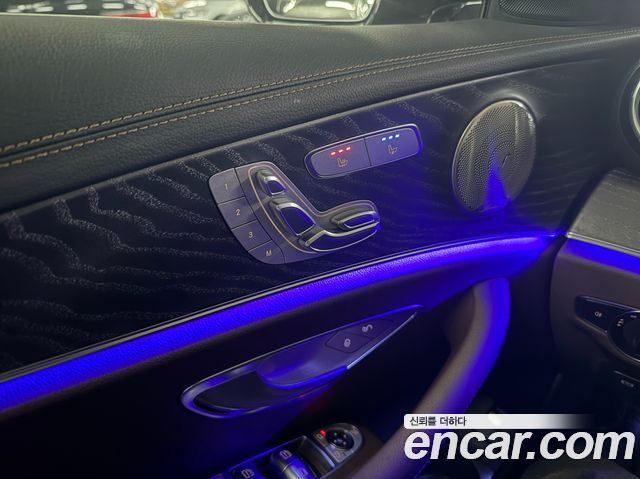Mercedes-Benz E-Class (W213) E300 4MATIC AMG Line 2022 — фото 17