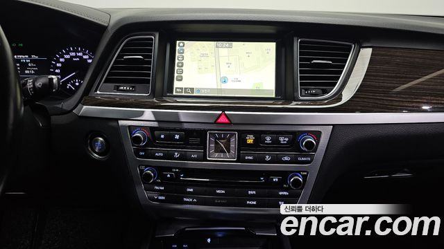 Genesis G80 3.3 GDI AWD Luxury 2017 — фото 14