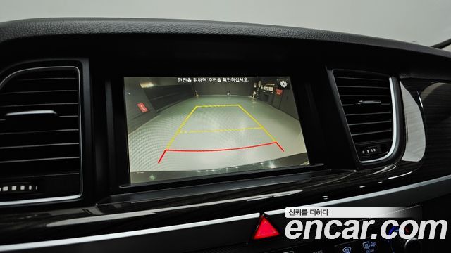 Genesis G80 3.3 GDI AWD Luxury 2017 — фото 15