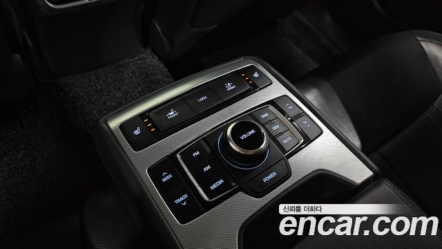 Genesis G80 3.3 GDI AWD Luxury 2017 — фото 18