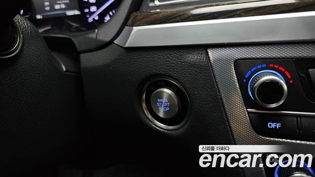 Genesis G80 3.3 GDI AWD Luxury 2017 — фото 27