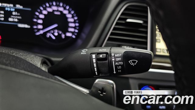 Genesis G80 3.3 GDI AWD Luxury 2017 — фото 28