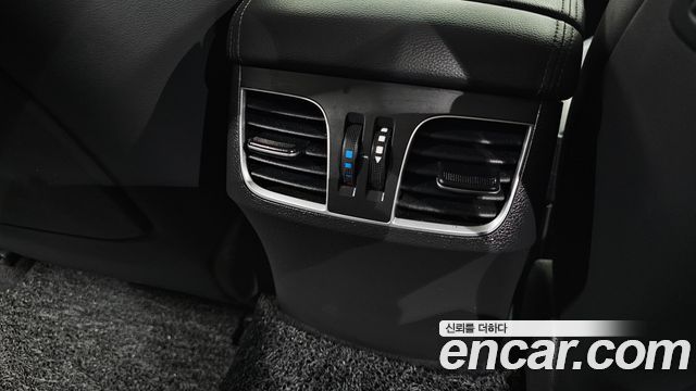 Genesis G80 3.3 GDI AWD Luxury 2017 — фото 30