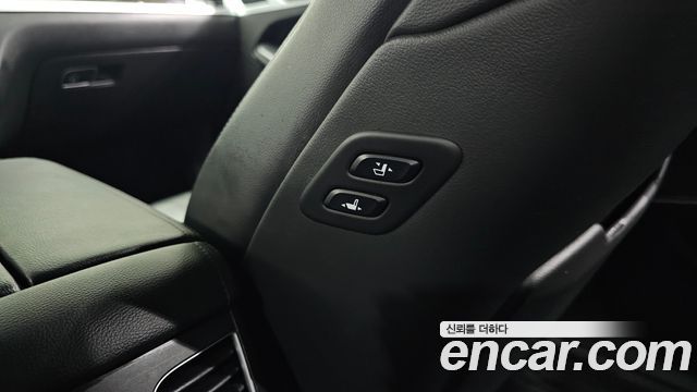 Genesis G80 3.3 GDI AWD Luxury 2017 — фото 31