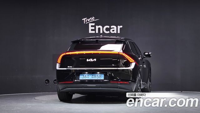 Kia EV6 Long Range Earth 2023 — фото 4