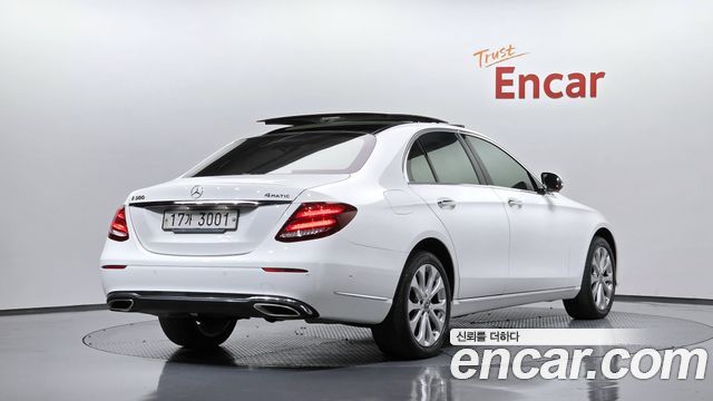 Mercedes-Benz E-Class (W213) E300 4MATIC Exclusive 2019 — фото 2