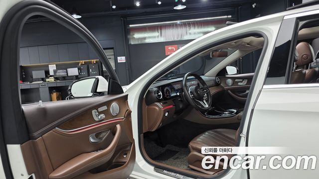 Mercedes-Benz E-Class (W213) E300 4MATIC Exclusive 2019 — фото 10