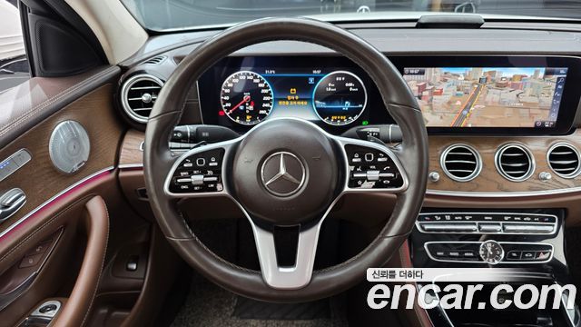 Mercedes-Benz E-Class (W213) E300 4MATIC Exclusive 2019 — фото 13