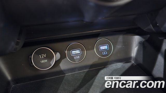 Genesis G70 Gasoline 2.0T 2WD 2023 — фото 18