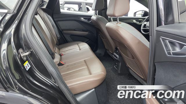 Audi Q4 e-tron (F4) 40 Premium 2022 — фото 11