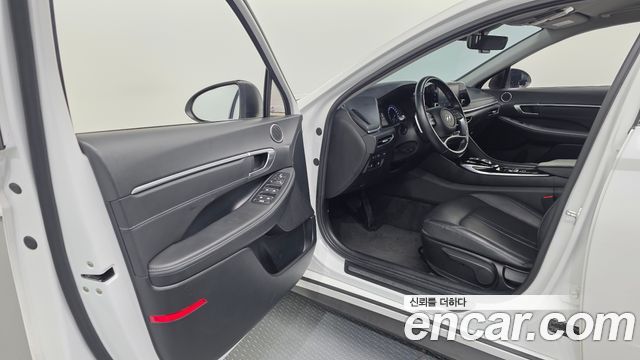 Hyundai Sonata (DN8) 2.0 LPG(rental car) Style 2022 — фото 10