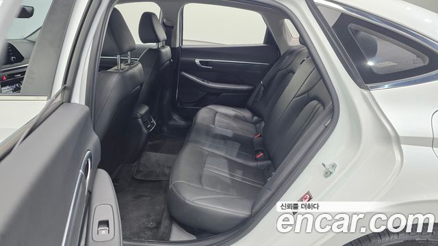 Hyundai Sonata (DN8) 2.0 LPG(rental car) Style 2022 — фото 17