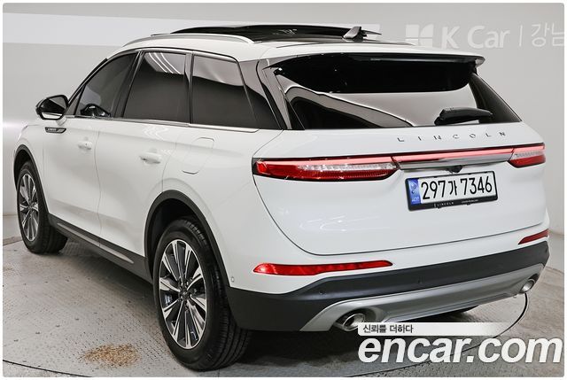 Lincoln Corsair 2.0 Reserve AWD 2022 — фото 2