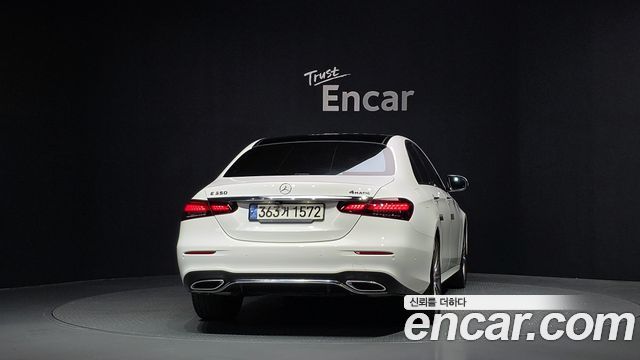 Mercedes-Benz E-Class (W213) E350 4MATIC AMG Line 2022 — фото 4