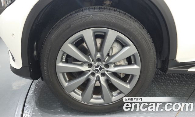 Mercedes-Benz GLC-Class (X253) GLC350e 4MATIC Premium 2019 — фото 5