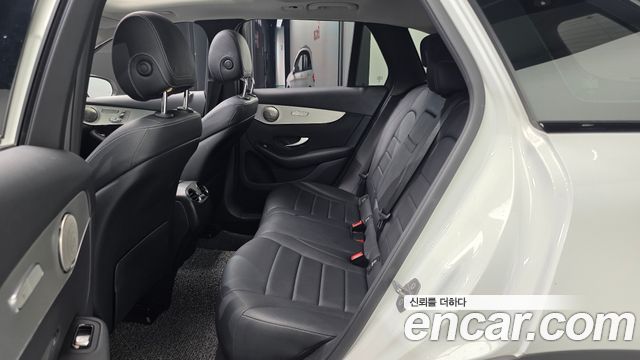 Mercedes-Benz GLC-Class (X253) GLC350e 4MATIC Premium 2019 — фото 12